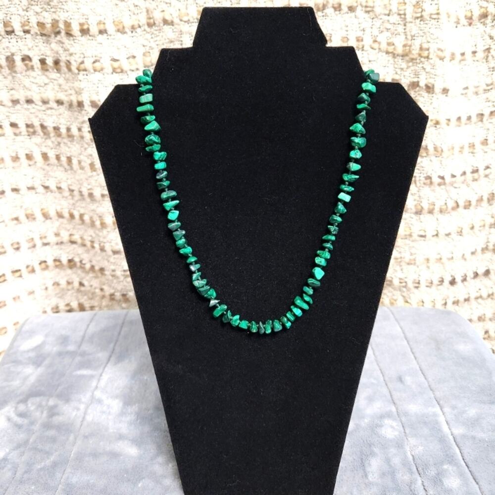 Vibrant Green Malachite Bead Necklace
